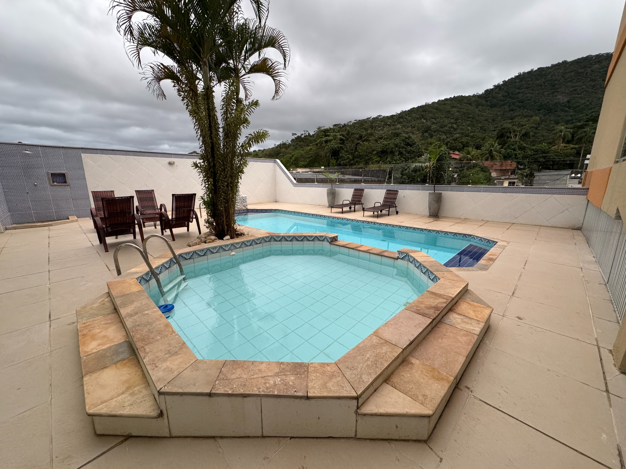 Piscina do Hotel Cristalle